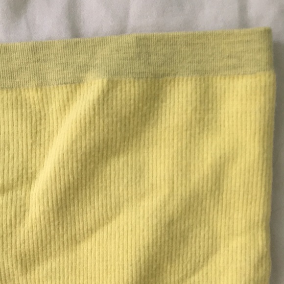 Yellow tube top - Picture 2 of 2